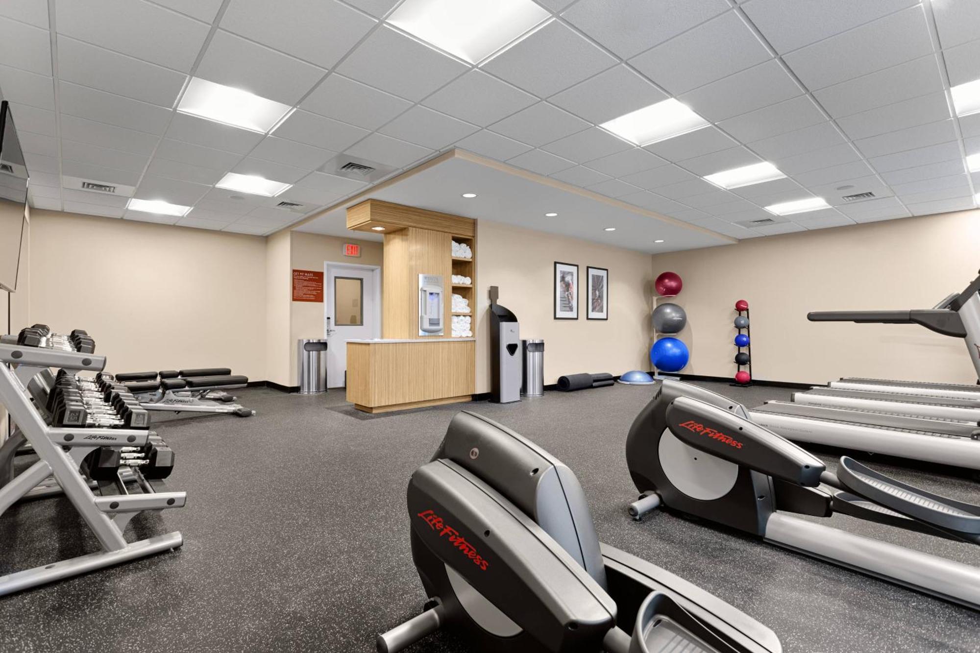 Towneplace Suites By Marriott Charleston Mt. Pleasant Маунт Плезант Екстериор снимка