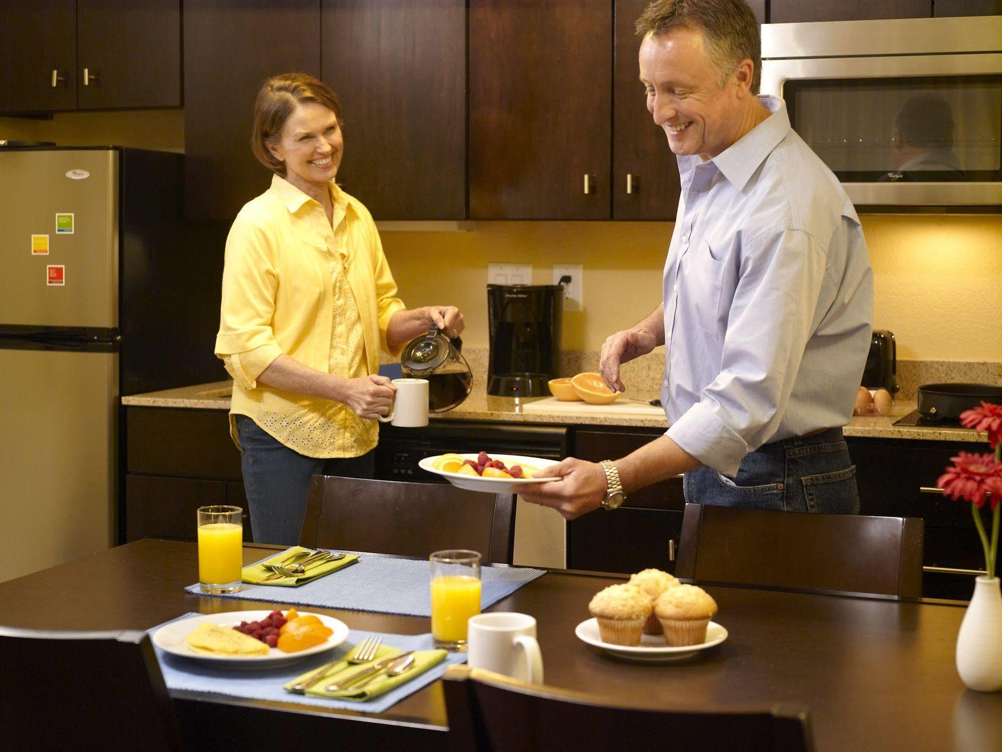 Towneplace Suites By Marriott Charleston Mt. Pleasant Маунт Плезант Екстериор снимка